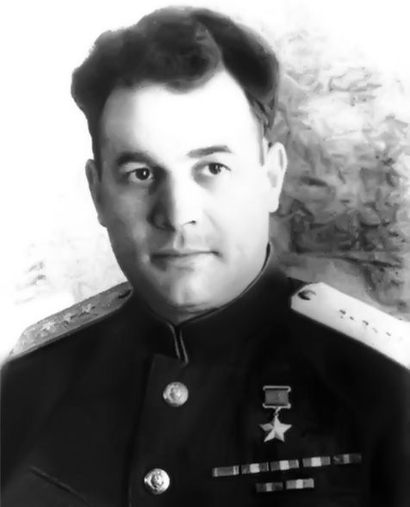http://1941-1945.at.ua/pic/Chernyahovskiy.jpg height=507
